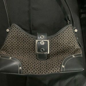 Relic Hand Bag Purse Black Browm Buckle Zip